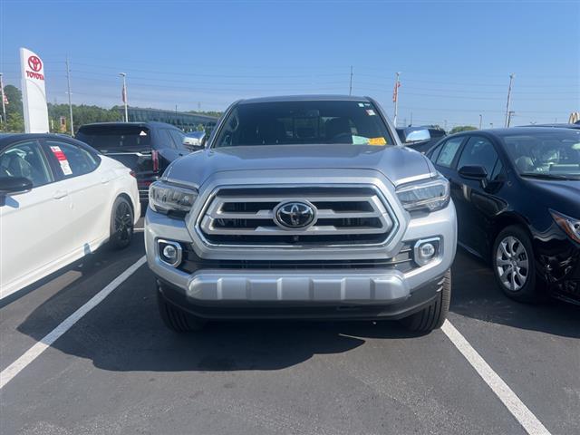 PRE-OWNED 2023 TOYOTA TACOMA image 3