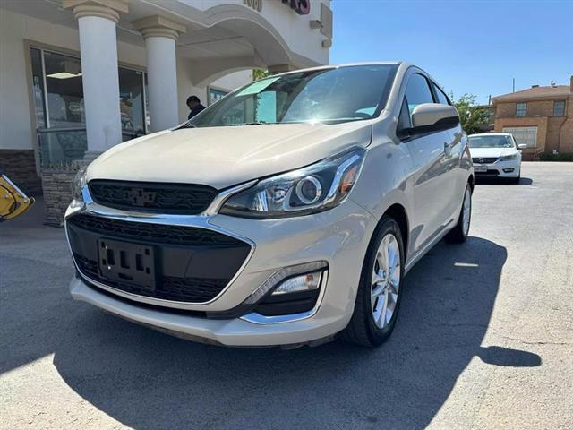 $17800 : Pre-Owned 2020 Spark 1LT Hatc image 2