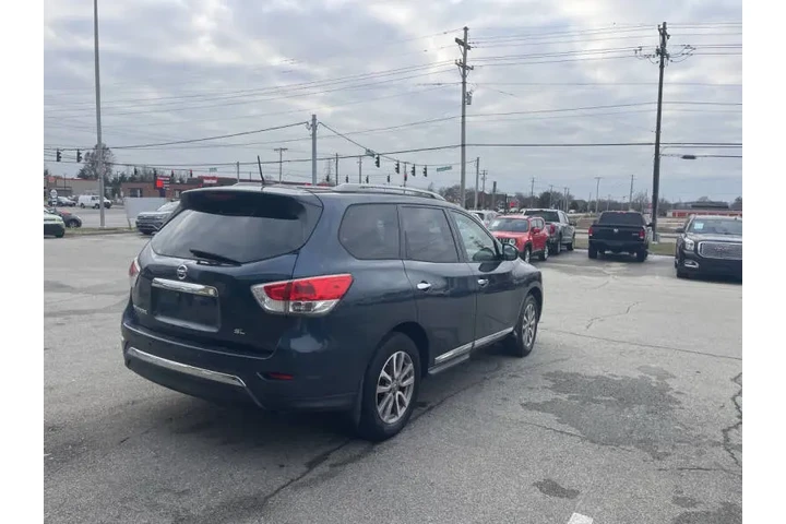 $6850 : 2014 Pathfinder SL image 10