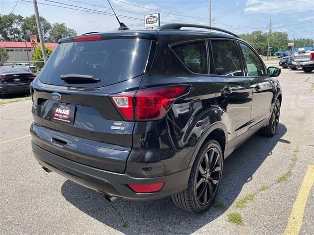 $12995 : 2019 Escape SE 4WD image 6