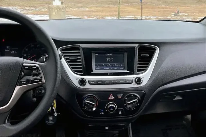 $13998 : Hyundai ACCENT 2022 SE 4dr S image 6