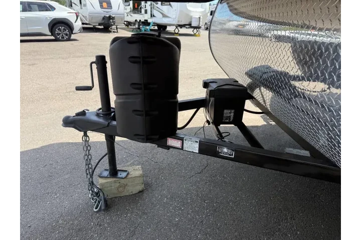 $13900 : 2015 Starcraft Marine Travel image 6