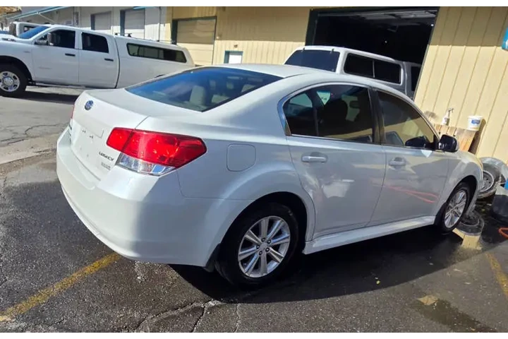 $5195 : 2012 Legacy 2.5i Premium image 4