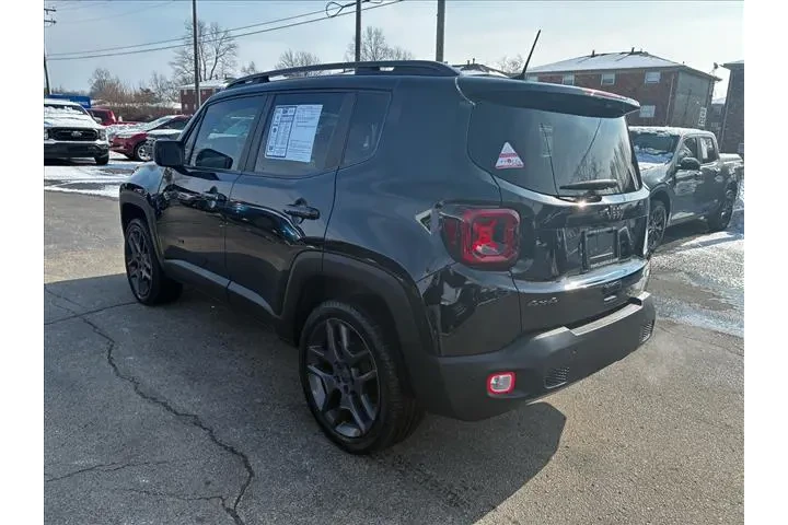 $18988 : Jeep Renegade 2021 4x4 Latit image 6