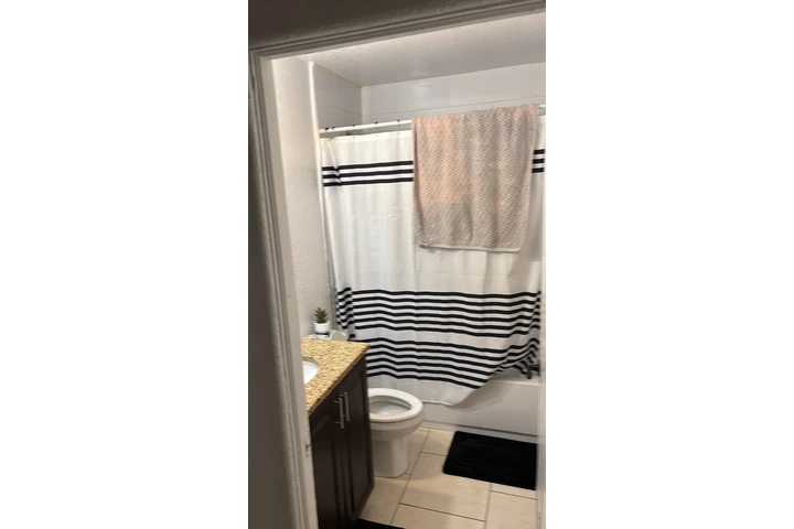 $1650 : Casa en renta image 4