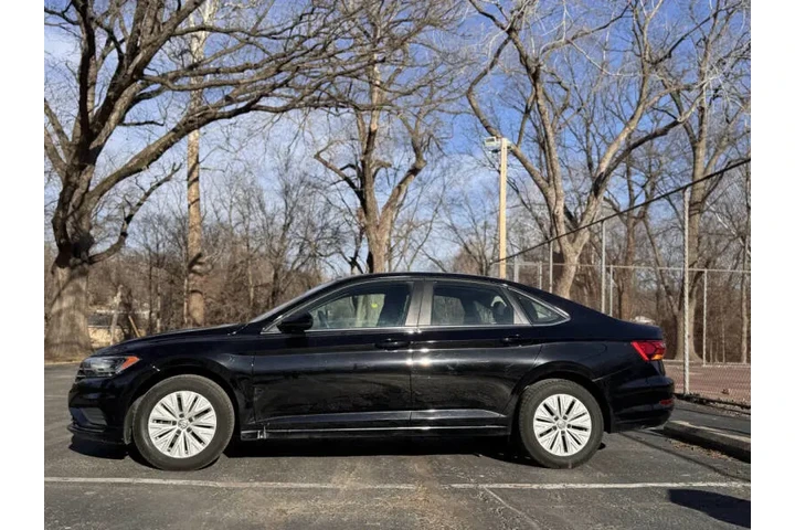 $8999 : 2019 Jetta SE image 4