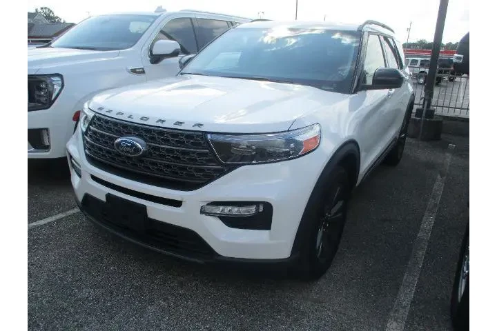 $33987 : Ford Explorer 2022 AWD XLT 4 image 3