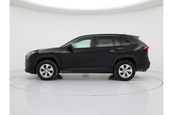 $26998 : Toyota RAV4 2024 AWD LE 4dr image 3