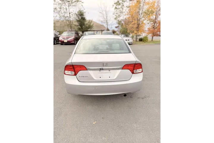 $7500 : 2009 Civic LX image 9
