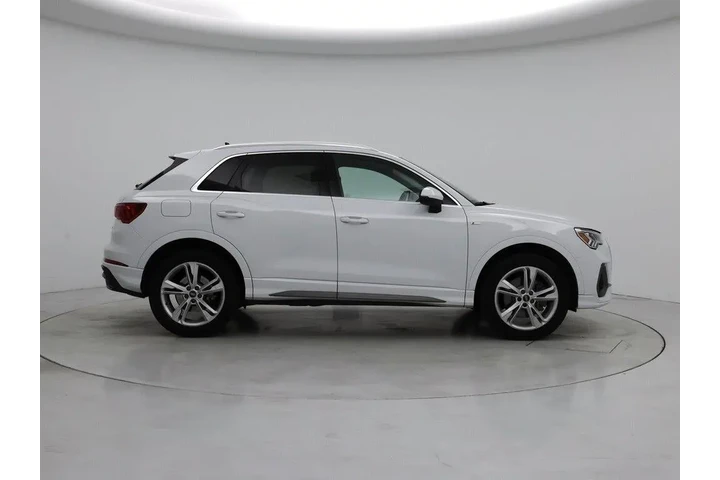 $28998 : Audi Q3 2022 AWD quattro S l image 7