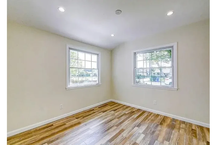 $2800 : 4Bed/2Bth  home in South Gate image 8