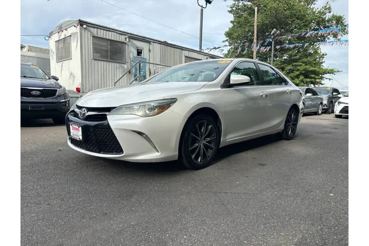 $14999 : 2015 Camry XLE image 4