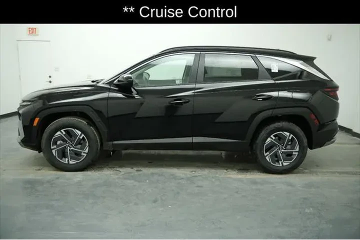 $30545 : Hyundai TUCSON Hybrid 2025 A image 4