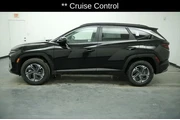 $30545 : Hyundai TUCSON Hybrid 2025 A thumbnail