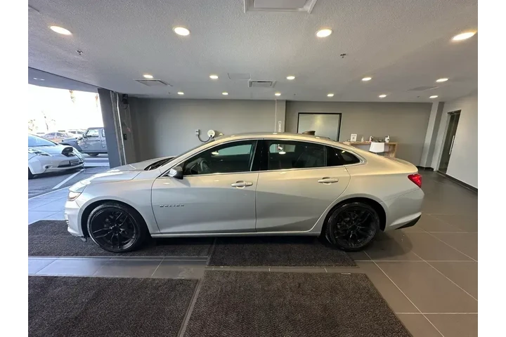 $15249 : Chevrolet Malibu 2021 LS Fle image 7