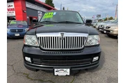 $6995 : 2005 Navigator Luxury thumbnail