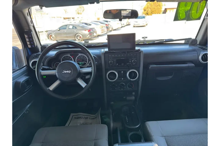 2009 Wrangler Unlimited Sahar image 9