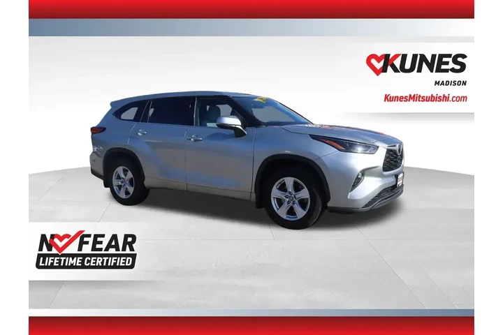 $26977 : Toyota Highlander 2022 AWD L image 1