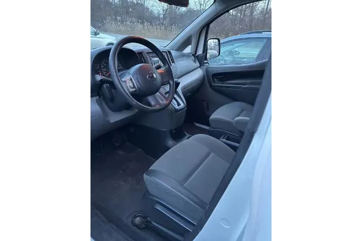 $12011 : Nissan NV200 2017 S 4dr Carg image 1