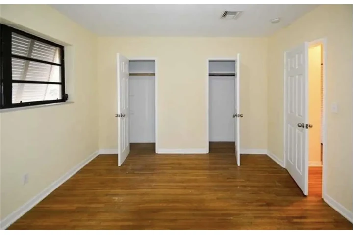 $1200 : Hermosa casa de 3 habitaciones image 5