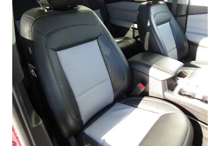 $33999 : Ford Explorer 2023 AWD XLT 4 image 10