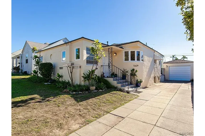 $1120 : 5629 Adelaide Ave, San Diego, image 2