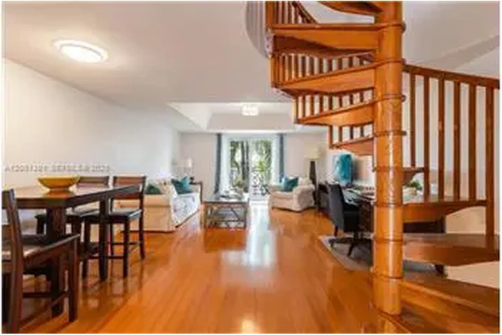 $4000 : Rental property with 1 bedro image 5