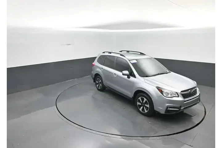 $18839 : Subaru Forester 2018 AWD 2.5 image 5