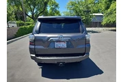 $39995 : Toyota 4Runner 2021 4x4 SR5 thumbnail