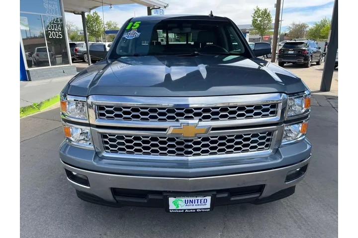 2015 Silverado 1500 LT Crew C image 2