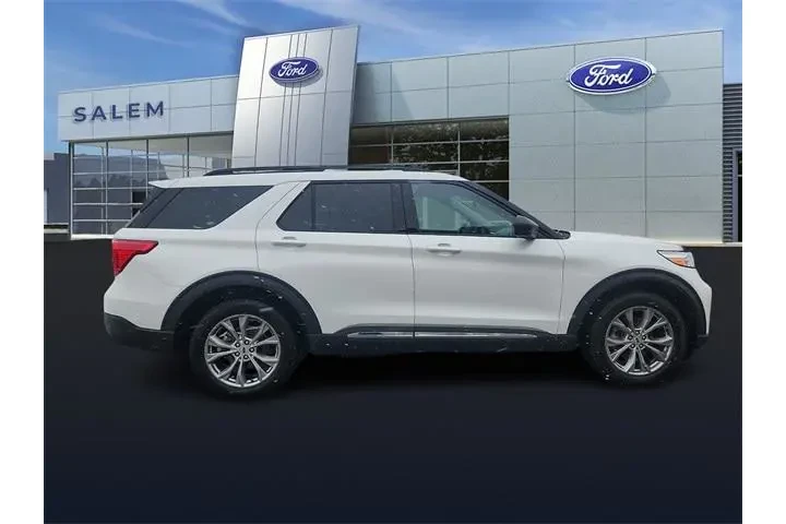 $34995 : Ford Explorer 2023 AWD XLT 4 image 2