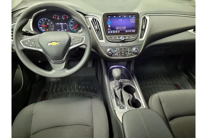 $18998 : Chevrolet Malibu 2022 LT 4dr image 9