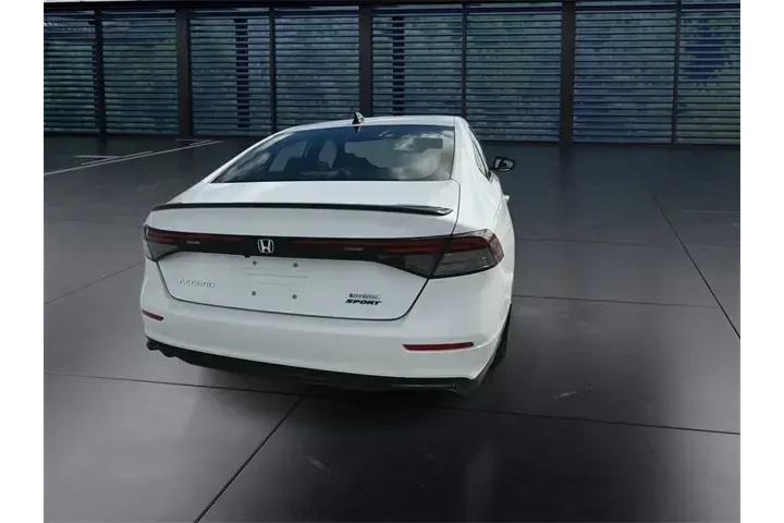 $29788 : Honda Accord Hybrid 2024 Spo image 7