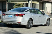 $18850 : Nissan Altima 2023 2.5 SV 4d thumbnail