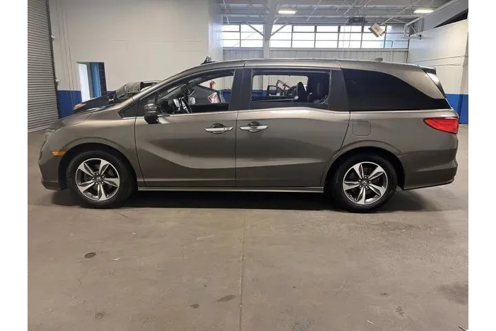 $21951 : Honda Odyssey 2018 Touring 4 image 6