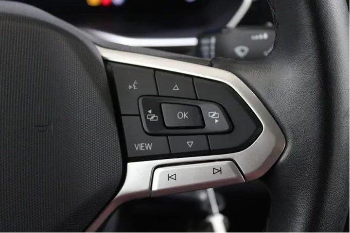 $19988 : Volkswagen Jetta 2024 S 4dr image 9