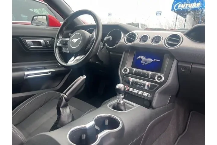 $30988 : Ford Mustang 2019 GT 2dr Fas image 6