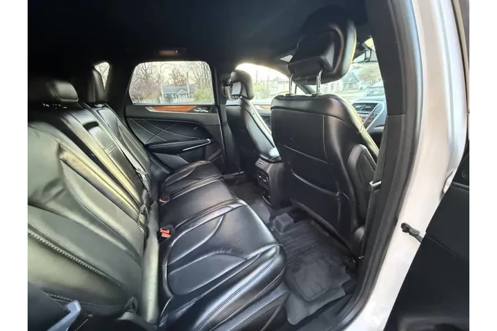 $15999 : 2019 MKC Select image 9