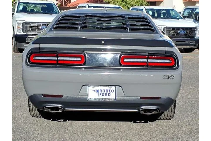$15900 : Dodge Challenger 2018 SXT 2d image 4