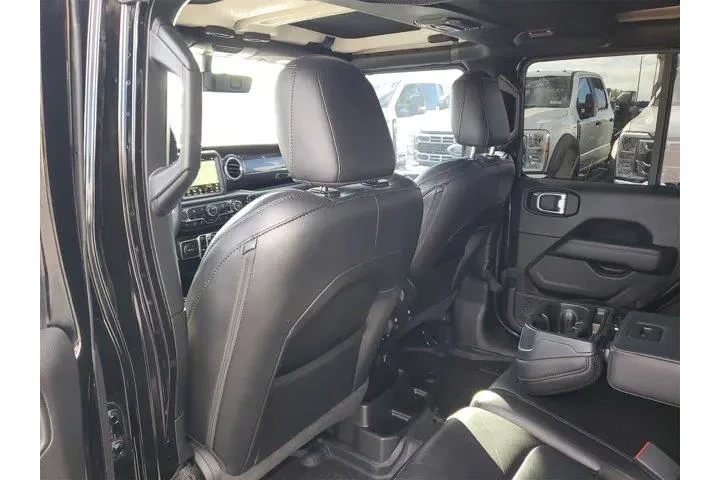 $32899 : Jeep Wrangler Unlimited 2020 image 10