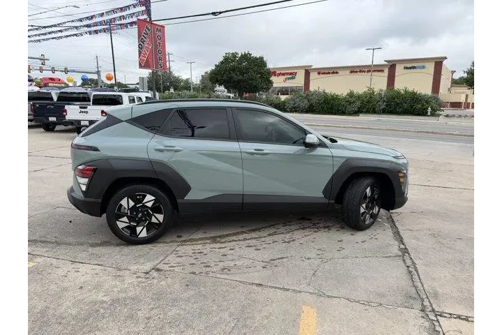 $24144 : Hyundai KONA 2024 SEL 4dr Cr image 8