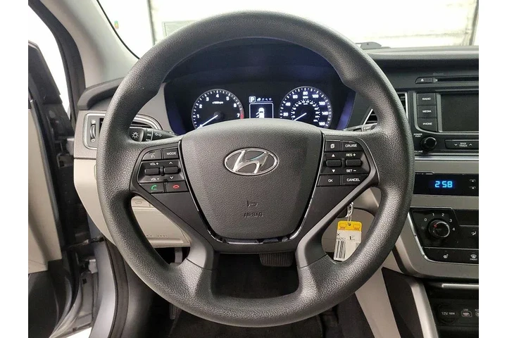 $14998 : Hyundai SONATA 2015 Sport 4d image 10