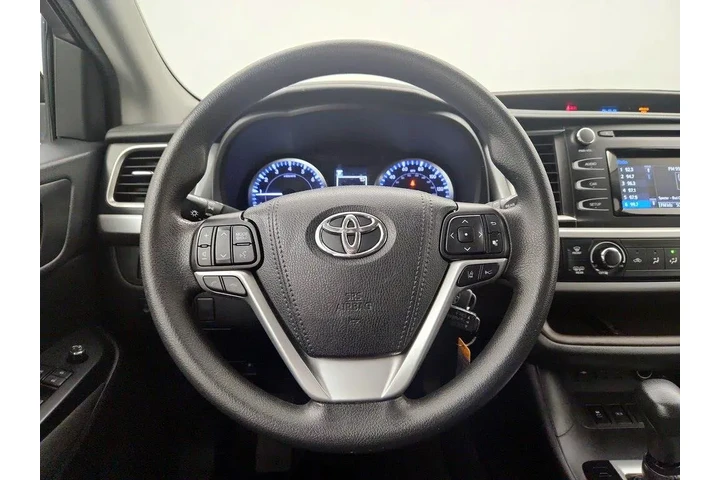 $22998 : Toyota Highlander 2019 LE 4d image 10