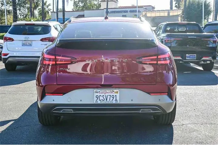 $32000 : Genesis GV60 2023 AWD Perfor image 6