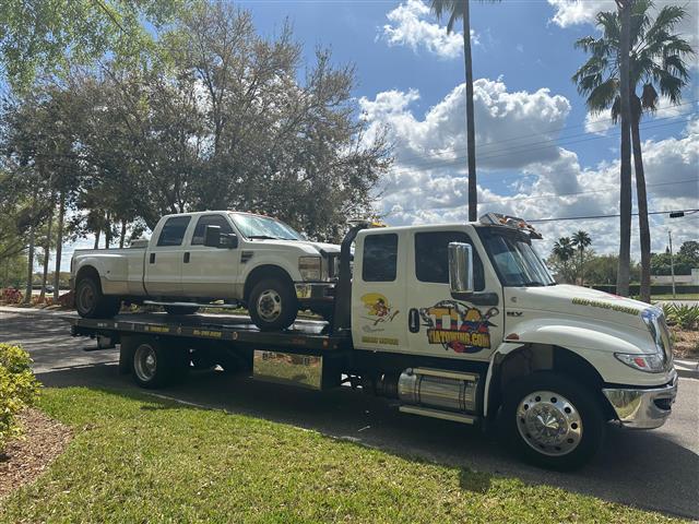 Remolque de vehículos en Tampa image 10