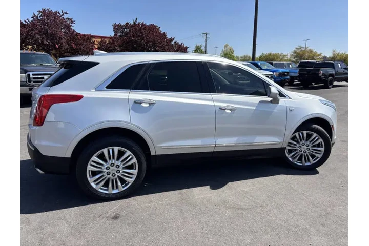 $16788 : 2018 XT5 Premium Luxury image 3