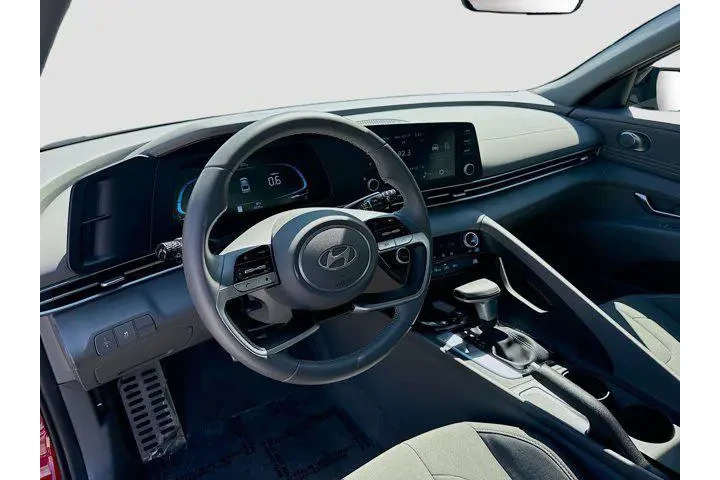 $18998 : Hyundai ELANTRA 2025 SEL Spo image 7