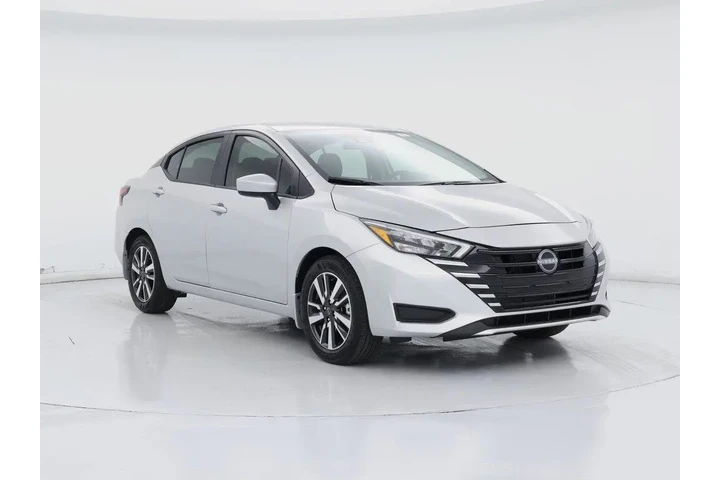 $20998 : Nissan Versa 2025 SV 4dr Sed image 1