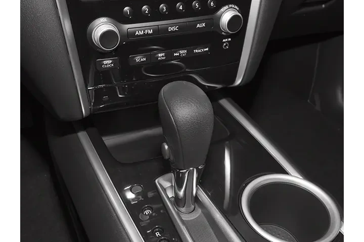 2014 Pathfinder SL image 8