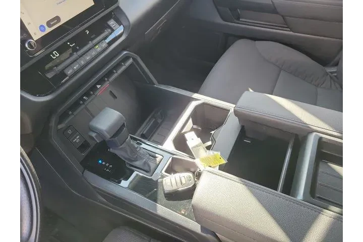 $39500 : Toyota Tundra 2026 4x2 SR 4d image 8